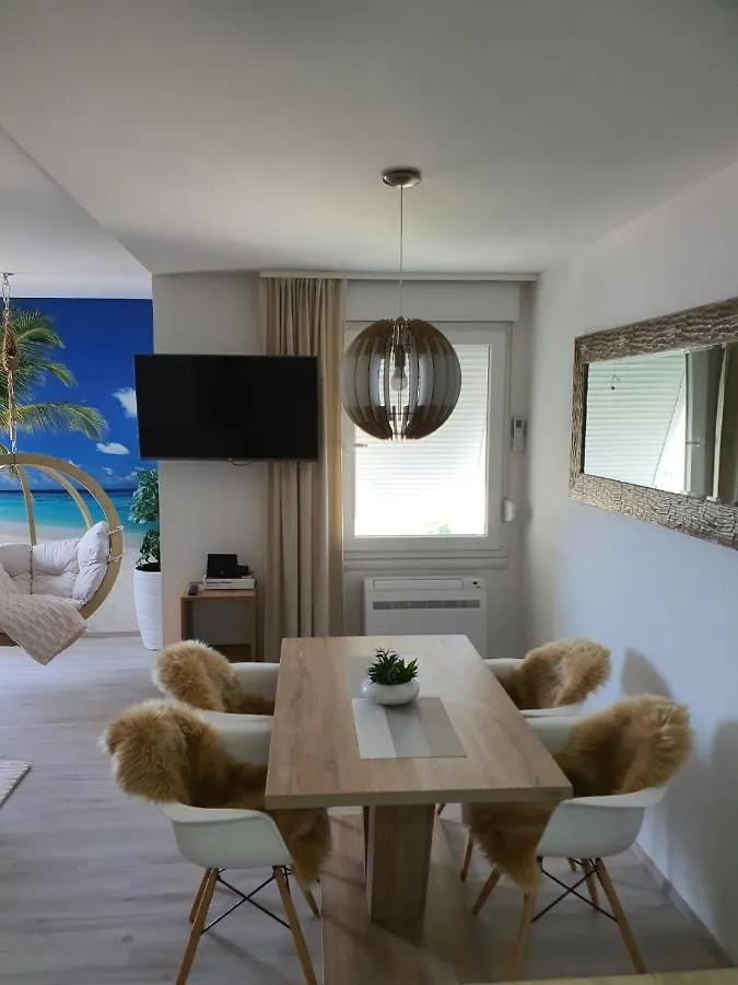 Ha'Alulu Apartment Split