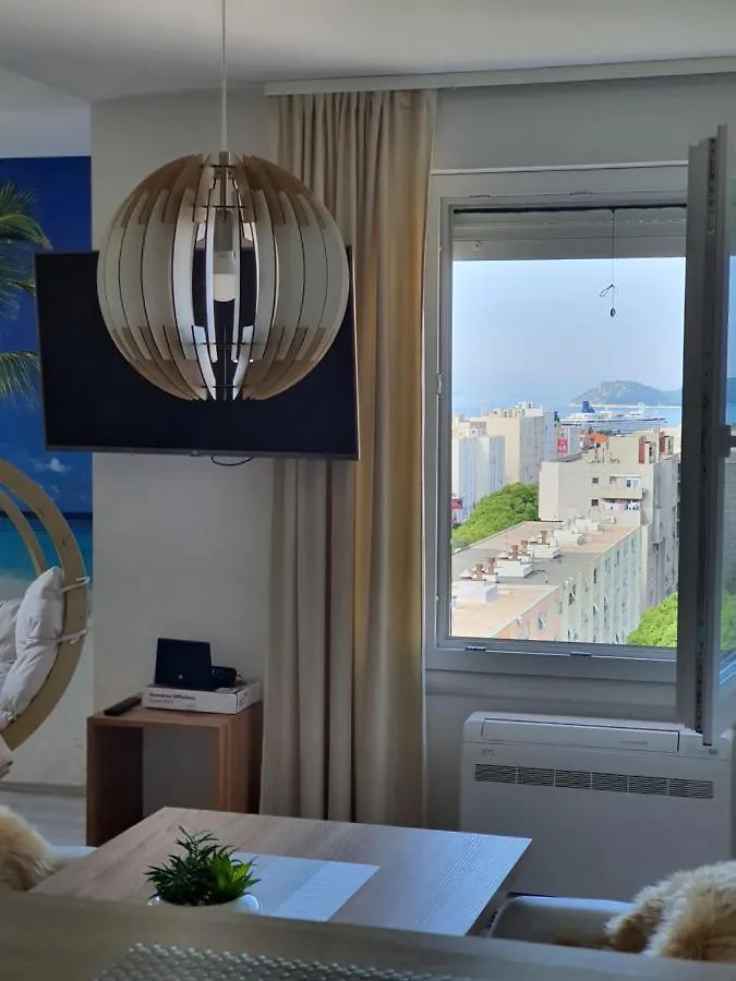 Ha'Alulu Apartment Split